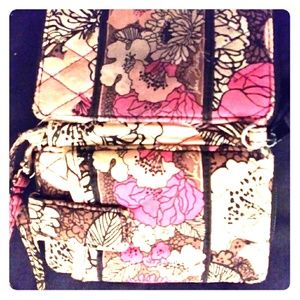 Vera Bradley Cellphone Wallet